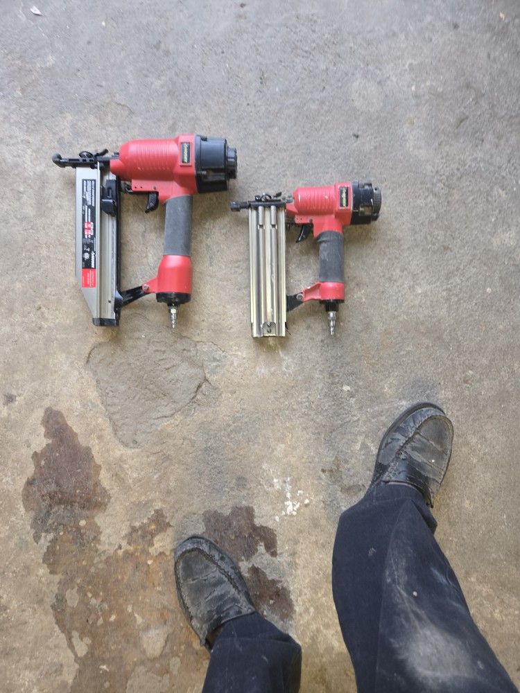 Husky Finish Nail Gun 2-1/2 &】1 1/4