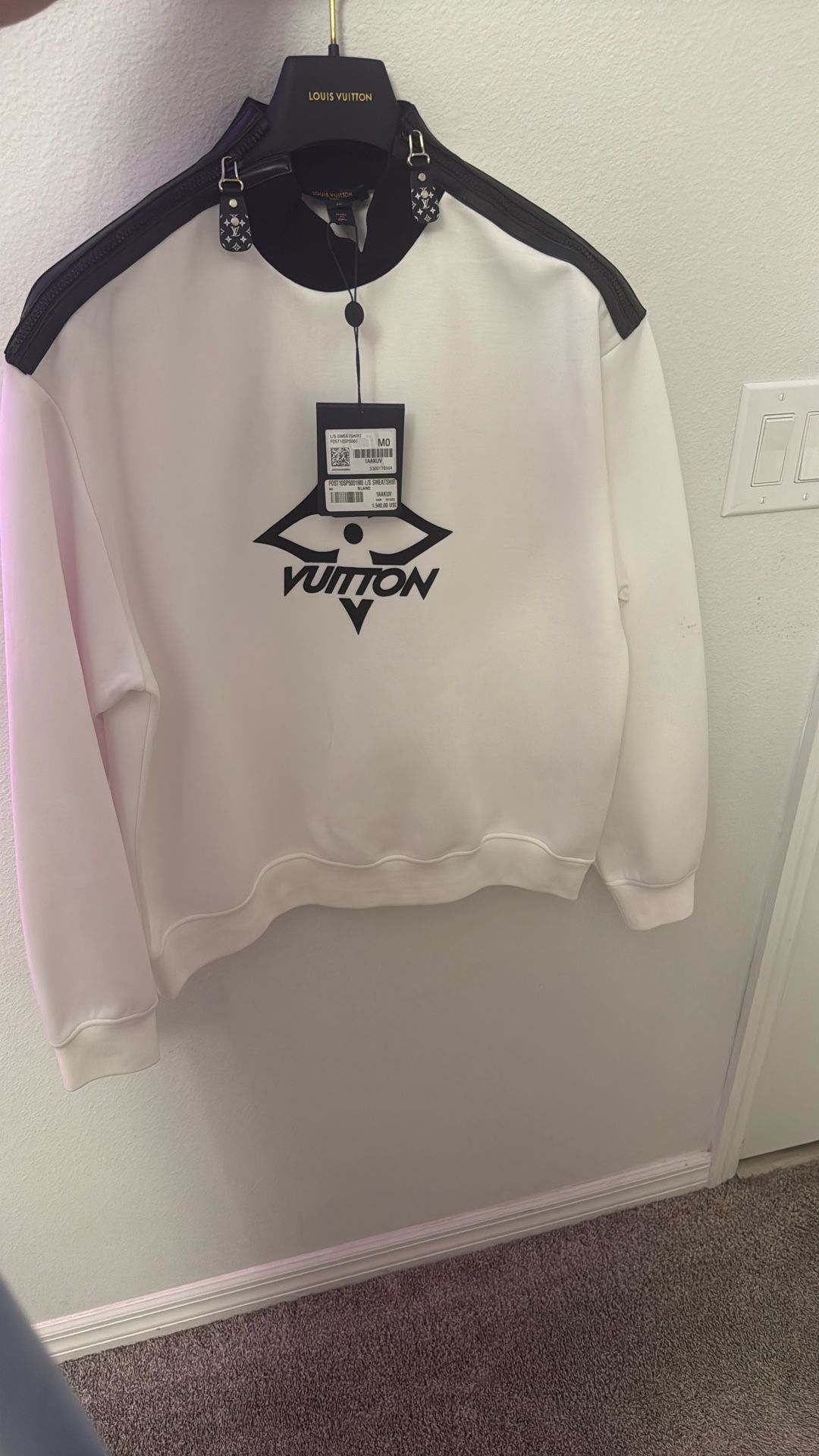 LV Sweatshirt Size m