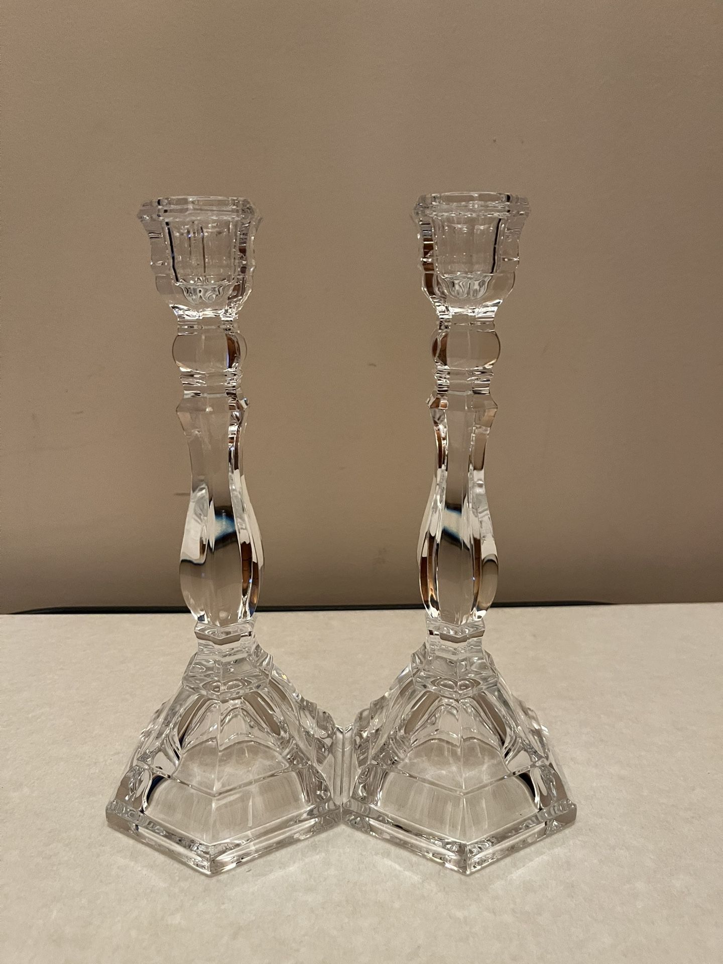 Beautiful crystal Tiffany & Co. Hampton 9” Candle Holder (set of 2). Tiffany inscription on the bottom. Pre owned. In great condition.