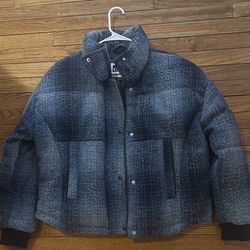 Levi's Blue Plaid Puffer Jacket Medium