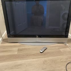 55’ Vizio Tv With Remote 