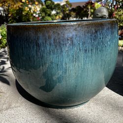 Beautiful New  Large Ceramic Pots $120