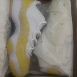 Jordan 11 Low Yellow