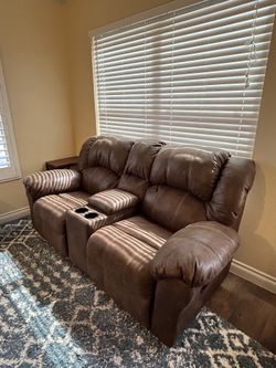 Reclining Love Seat Couch