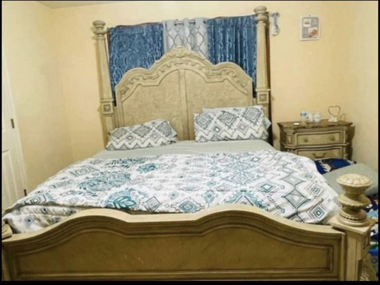 7pcs King Bedroom Suite Ashley Furniture 
