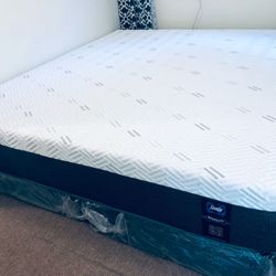 King Memory Foam Gel 13”Brand New Delivery Available All Cities
