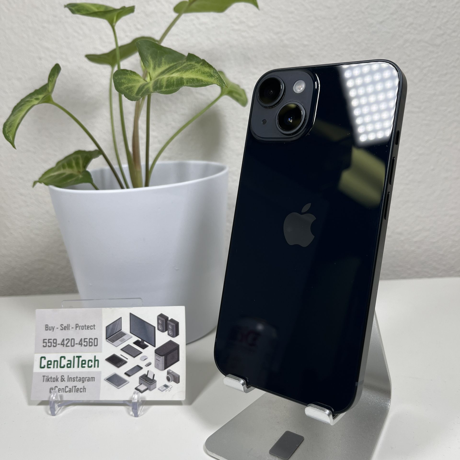 iPhone 14 128gb Unlocked 84% 🔋 Health In Very Good Conditioni