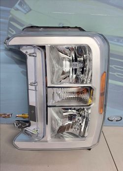 2023-2026 FORD F-250 F250 SUPER DUTY, F-350 F350 SUPER DUTY HALOGEN HEADLIGHT