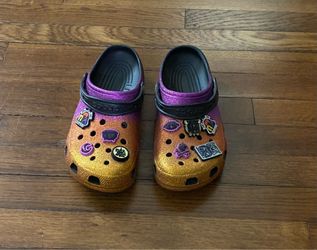 Limited Edition Hocus Pocus Disney crocs men’s size 9 women’s 11
