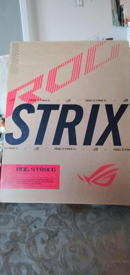 Asus ROG Strix G18 New In Box