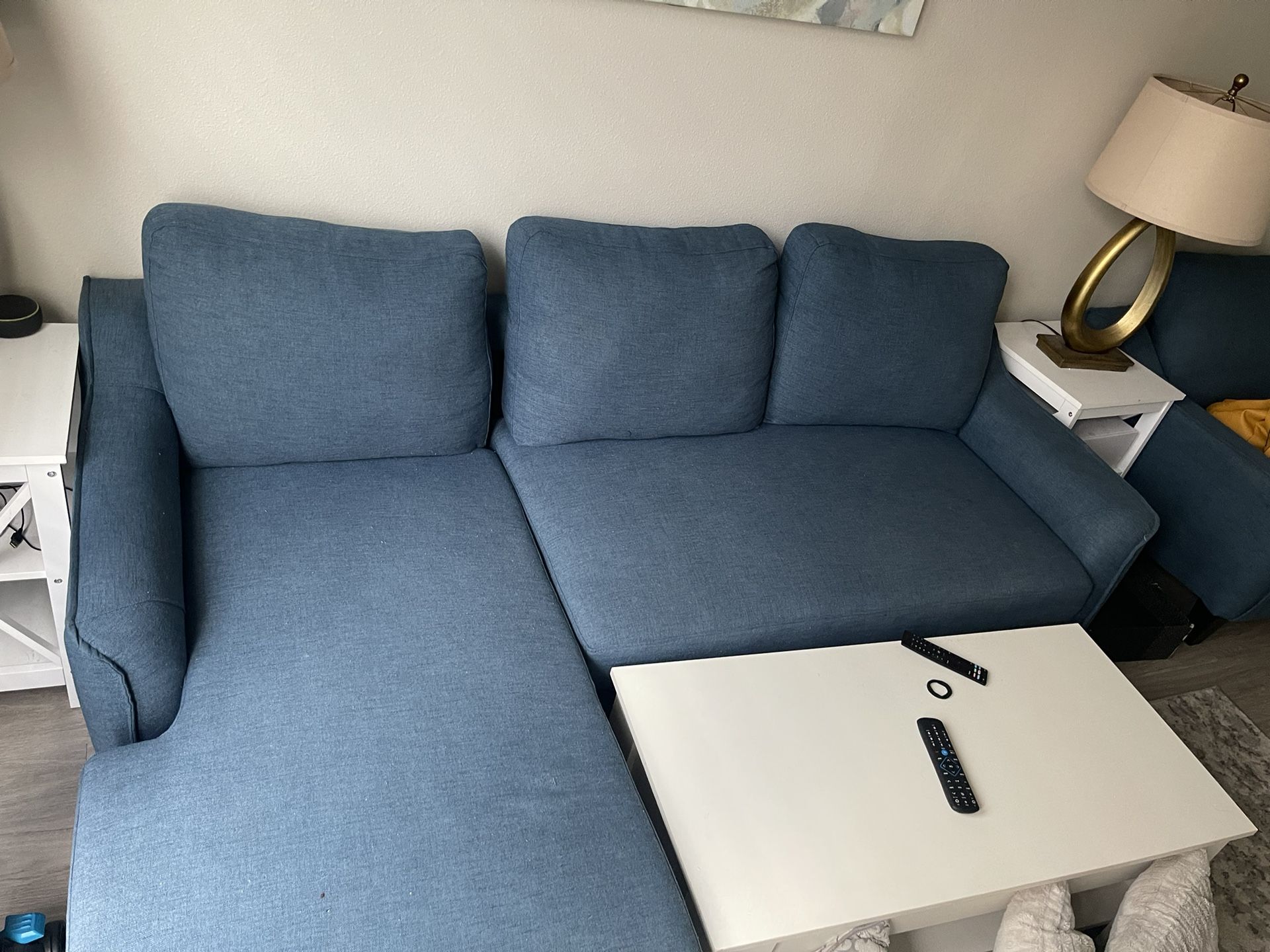 Small Sectional W Chair And Table Set Included 