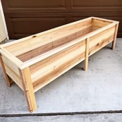 Cedar Planter