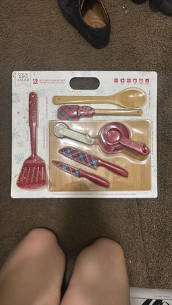 Cook With Color Holiday 19 Pc Kitchen Set 
