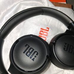 JBL wireless headphones