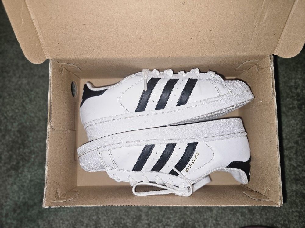 Adidas Superstar Women's 