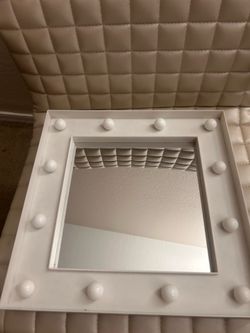 mini vanity mirror