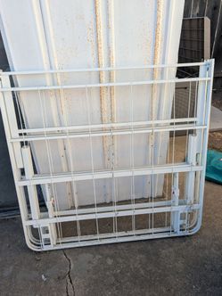 Metal twin size base