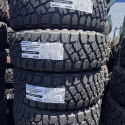 New Toyo 285/70R18 Tires