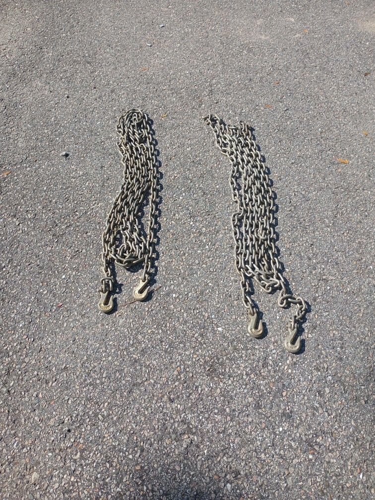 Tie Down Chains Or Log Chains 20 Ft Long Hooked On Both Ends
