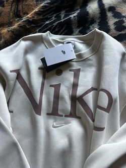 New Women’s Nike Fleece Sportswear