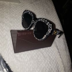 Gucci sun glasses womens