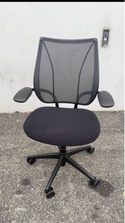 Humanscale Liberty Task Chair (40 avail)