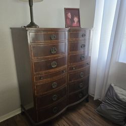 Antique Chest Of Drawers 