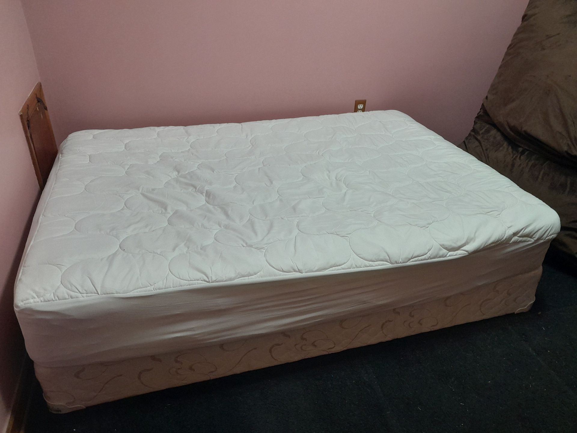 Gently used Full Sized Firm Mattress and Box Spring