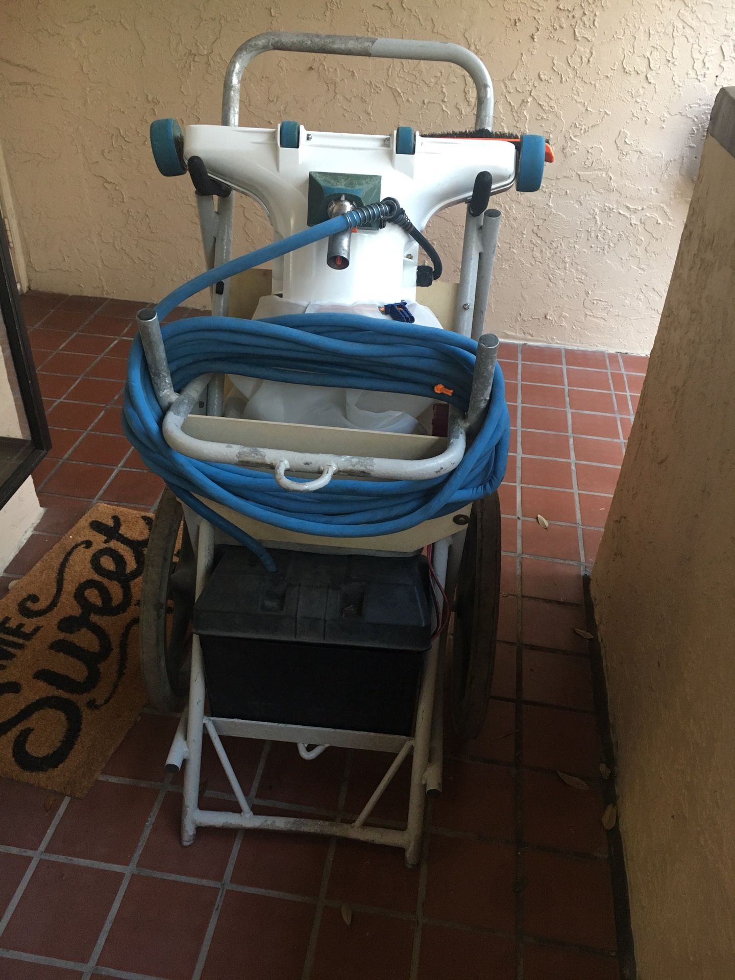 Hammerhead Pool Vacuum w/other equipment for Sale in Deerfield Beach