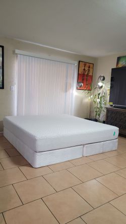 VERY NICE LIKE NEW KING SIZE TUFT AND NEEDLE MATTRESS AND BOXSPRINGS FOR SALE! IN GREAT CONDITION! FREE DELIVERY