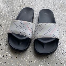 Womens Victoria secret Slides Size Large
