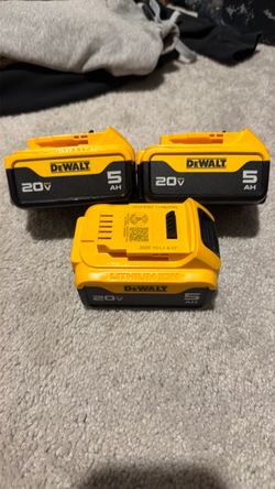 DeWalt 20V Max 5Ah Lithium-Ion Batteries (3-Pack)