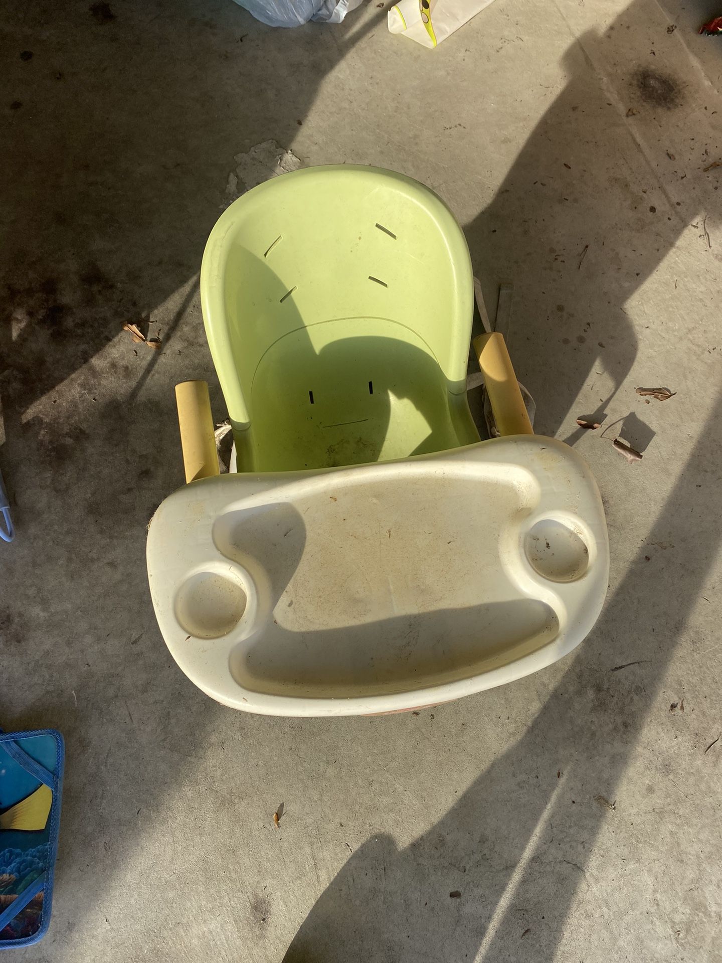 Child Feeding Chair