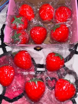 Strawberries Squishy