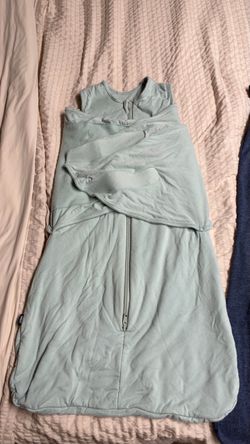 Halo swaddle