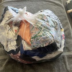 Free clothes 5yr old girl and 6 urn old boy