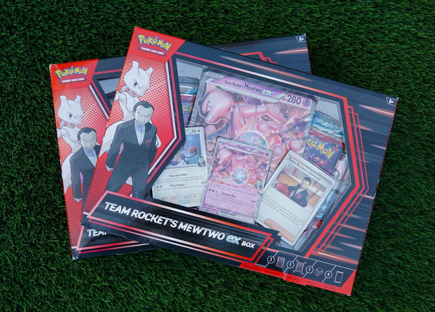 Team Rocket’s Mewtwo EX Box