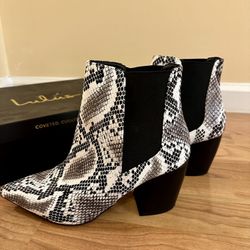 Black and White Snake Pointed Toe Ankle Booties Size 8.5 New  