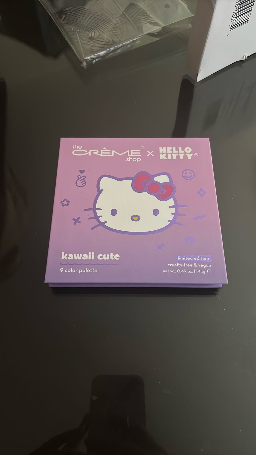 the creme x hello kitty palette