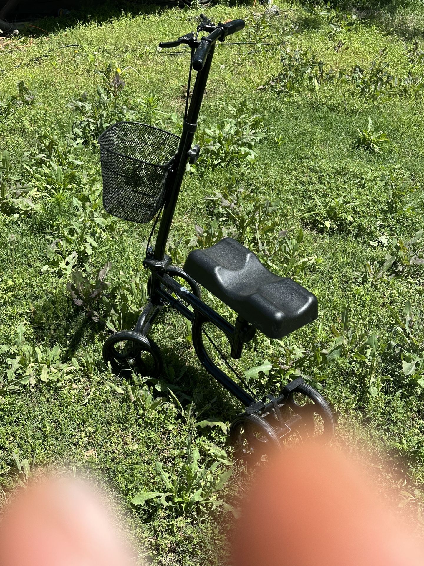 Knee Scooter