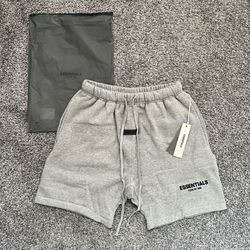 Essentials Shorts