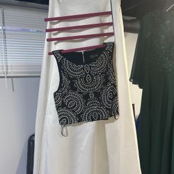 Cute Top With Skirt