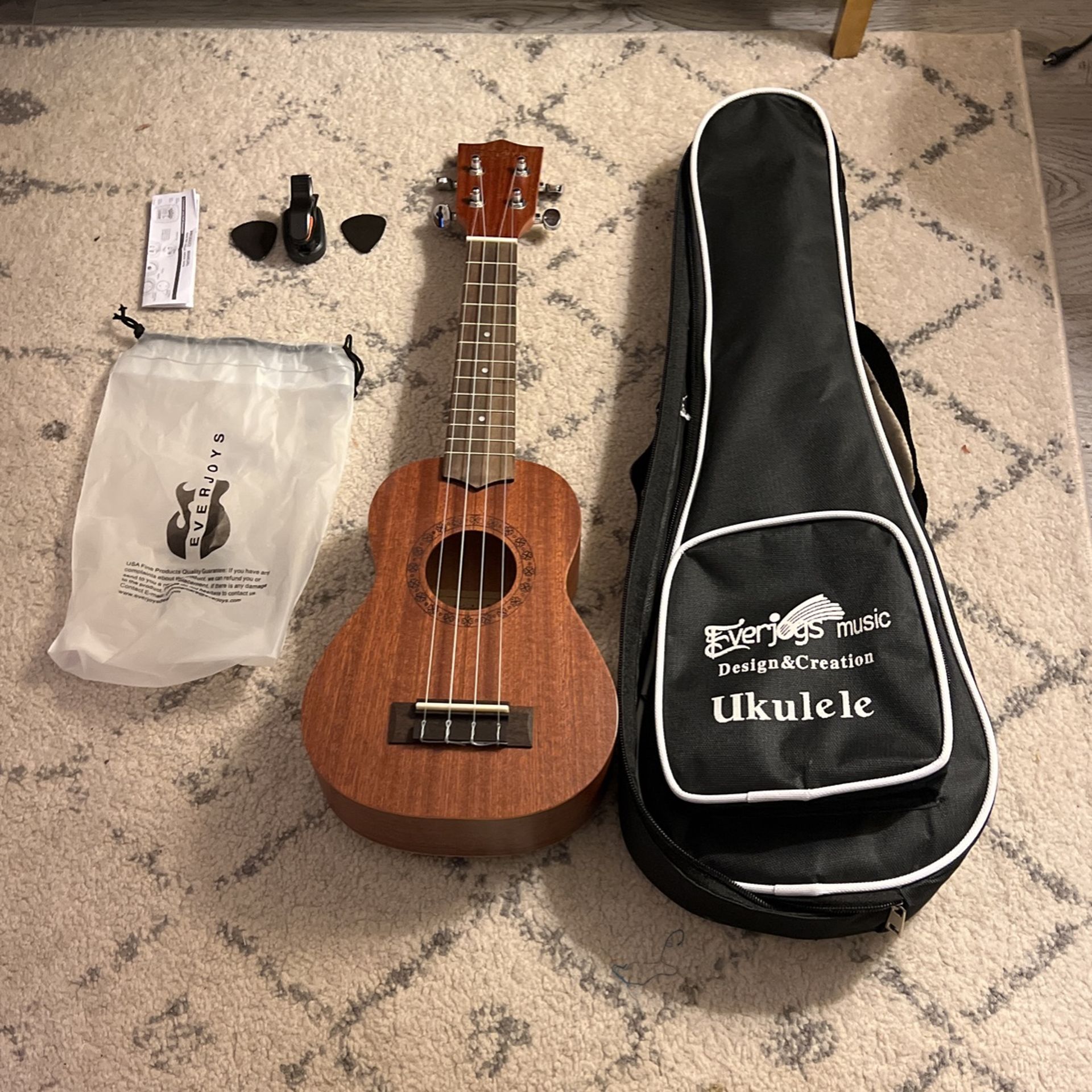 Everjogs Ukulele