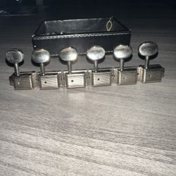 Fender Vintage Style Tuning Machines 6 Inline