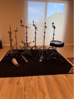 DW Hardware 9000 7000 3000 Road Runner Drums Accessories Used Excellent