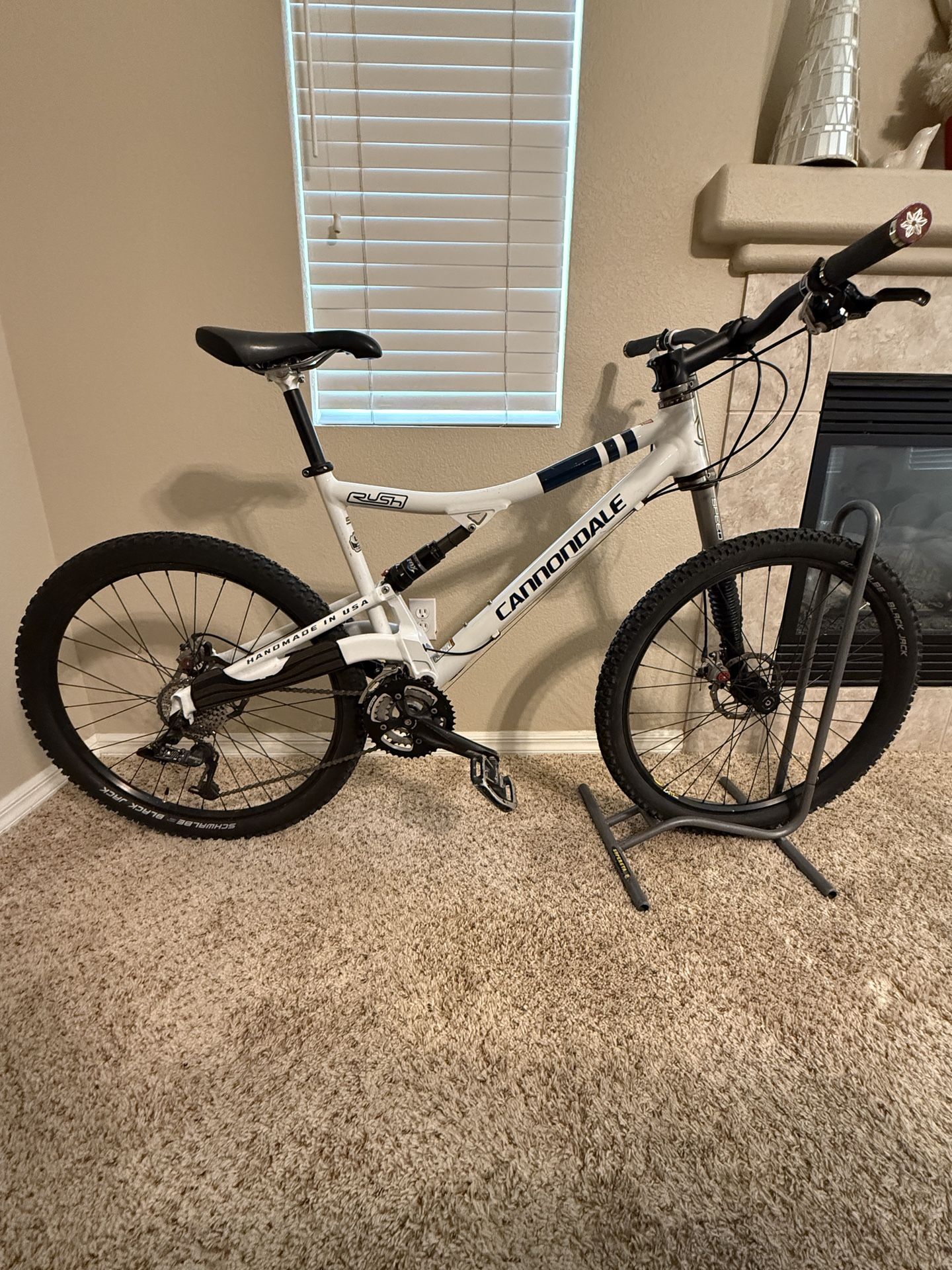 Cannondale Rush Lefty Mountain Bike
