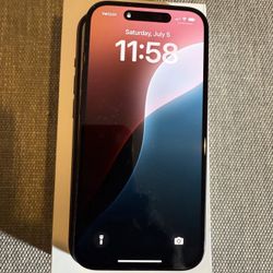 iPhone 15 – Black – 128GB – Verizon