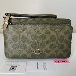Coach large double zip wristlet