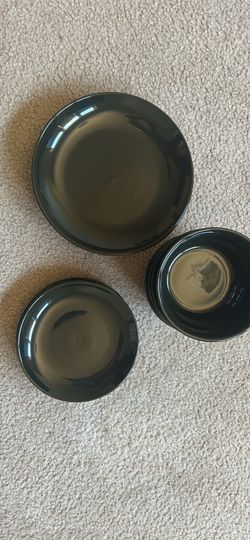 Dark purple Plates and Bowls Set 12 pieces