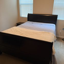 Queen Bedroom Set 